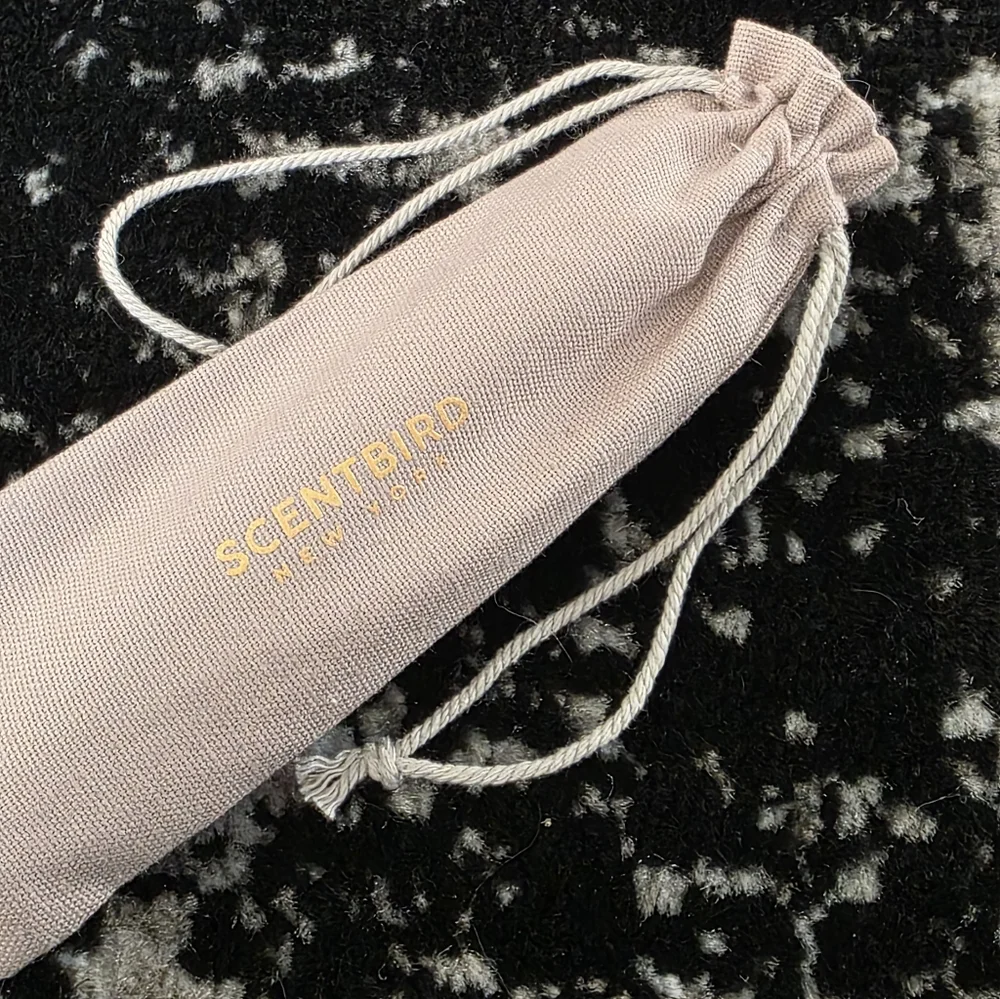 Delina by Parfums de Marly Eau de Parfum Scentbird Travel Spray .27 Fl Oz - Picture 8 of 8